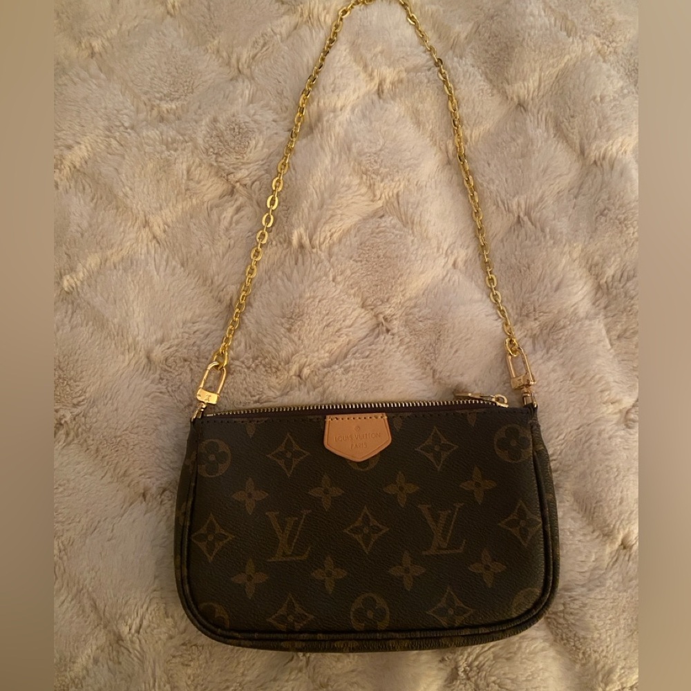 *not real* louis vuitton purse